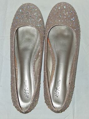 Hot Cakes Rose Gold Crystal-Embellished Ballet Flats Size 10